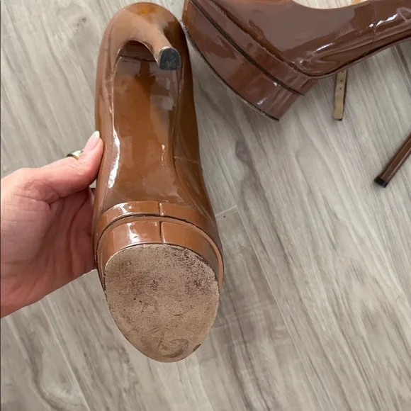 Brian Atwood Patent Leather Brown Peep Toe Heels - Picture 3 of 9